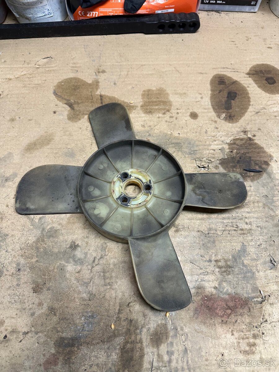 Náhradné diely veterány lada škoda - 2