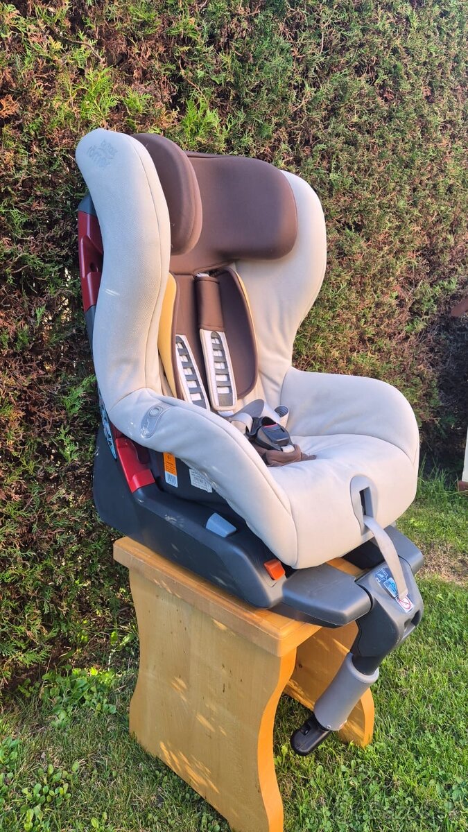 BRITAX RÖMER safefix 9-18kg - 2