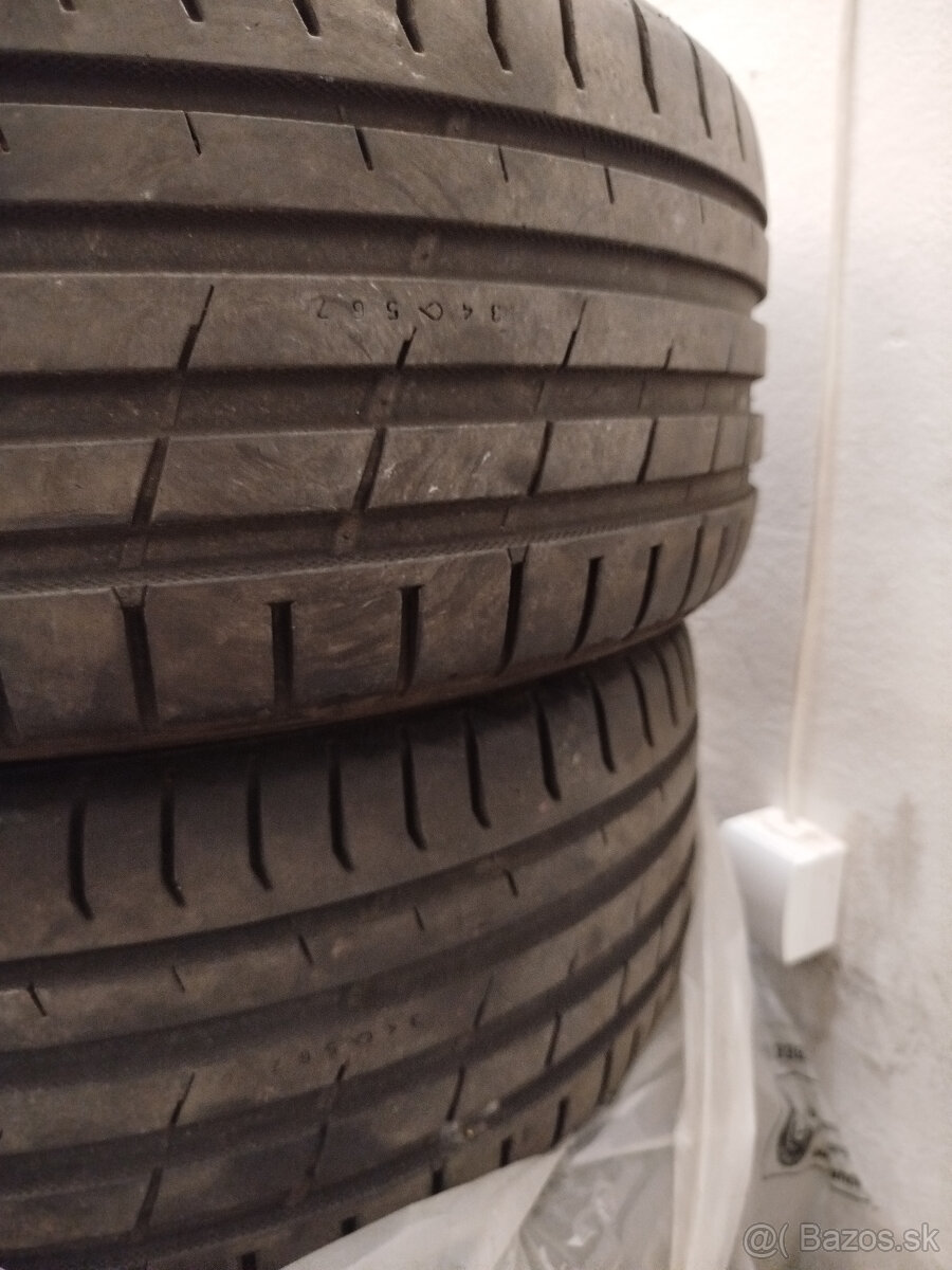 Letné pneu Nokian Powerproof 225/40 - R18 - 2