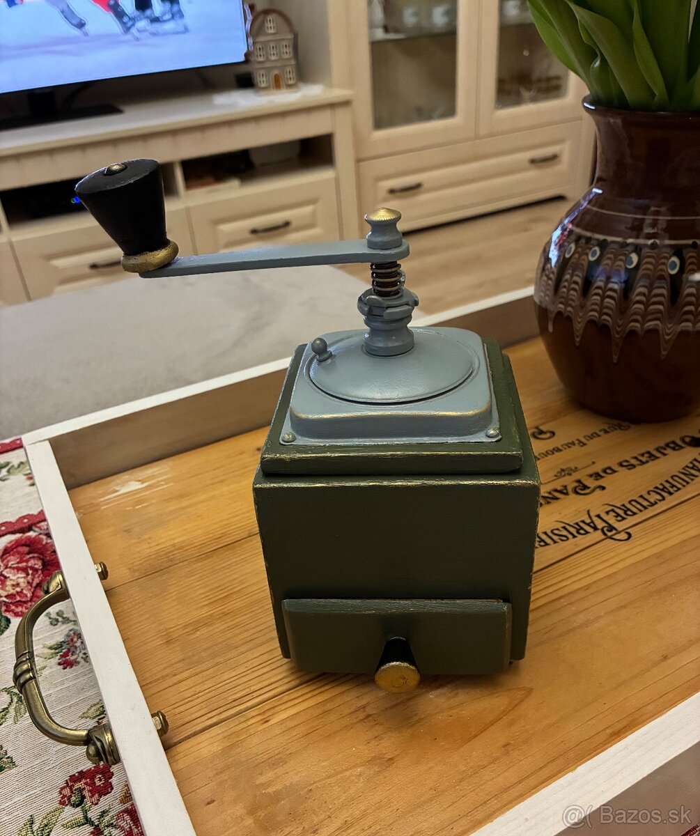 Starý drevený mlynček - 2