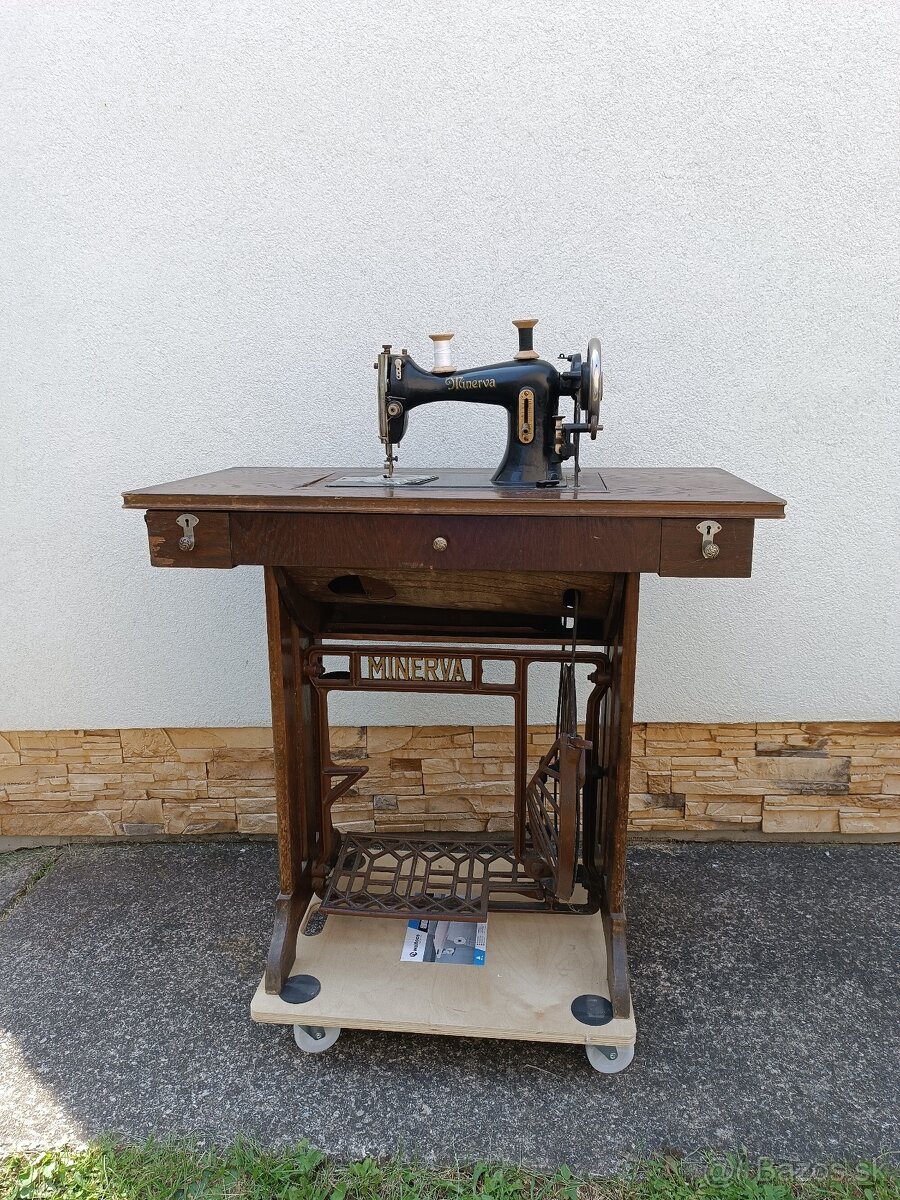 Šijací stroj - 2