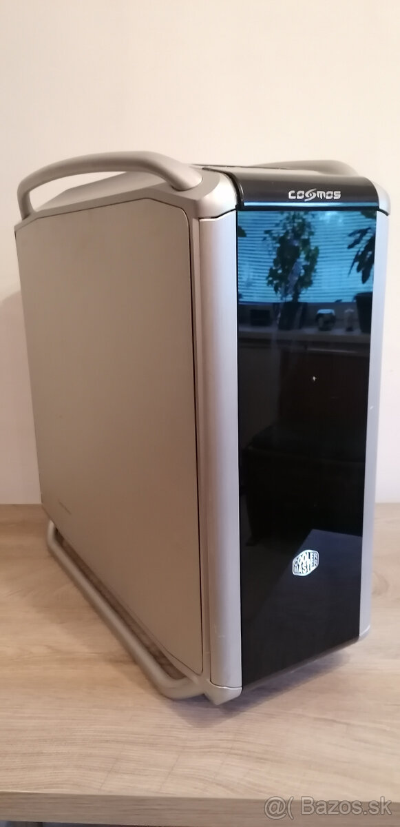 Cooler Master Cosmos,NZXT Lexa Blackline - 2