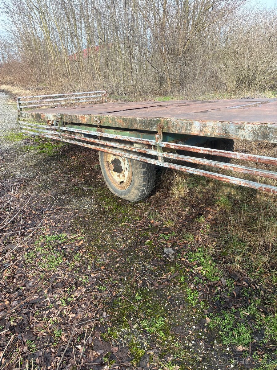 Vlečka za traktor - plaťák - 2