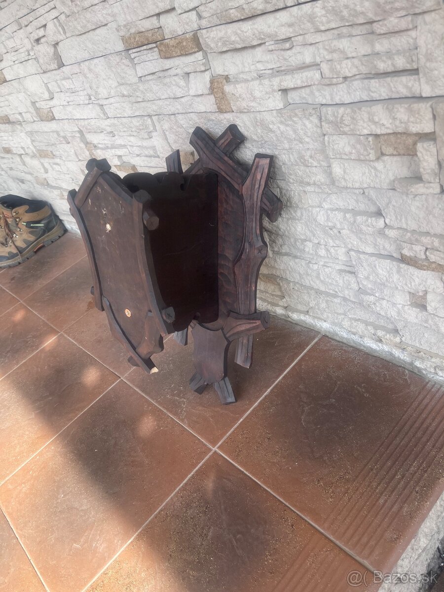 Podložka ,trofej ,muflón ,parohy - 2