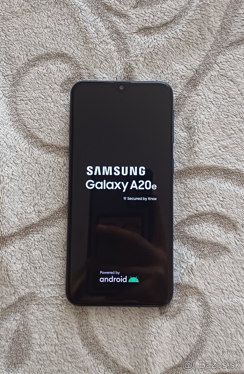 Predám Samsung Galaxy A20E - 2