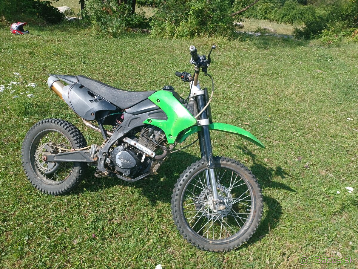 250