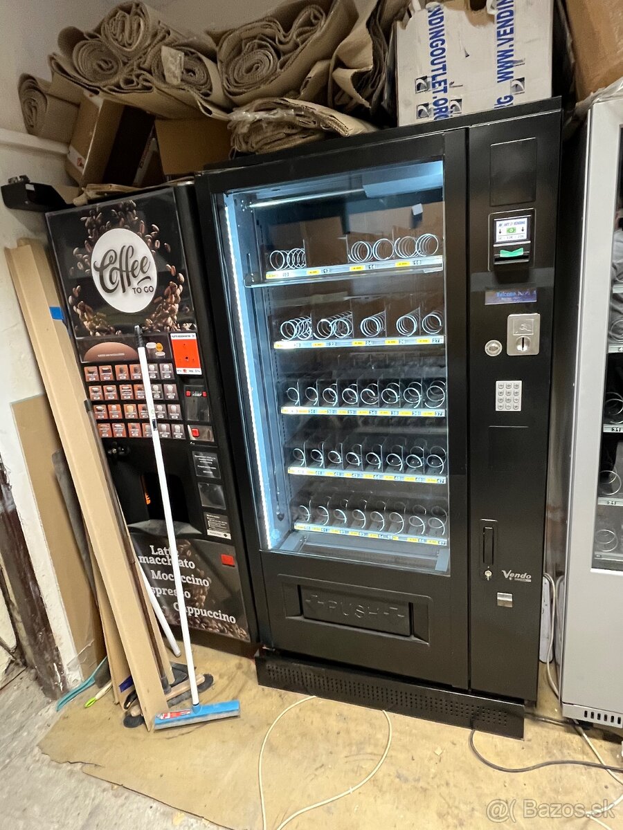 Predam predajný automat Vendo Sanden - 2