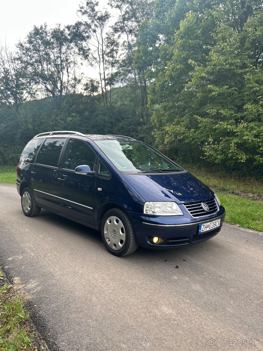 Volkswagen Sharan 2.0 TDi - 2