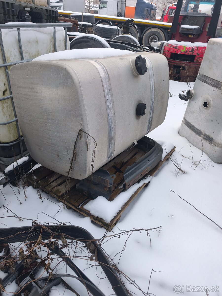 Predám palivové nádrže hliníkové - 2
