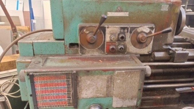 Použitý model soustruhu SV 18 RA/750 - 2