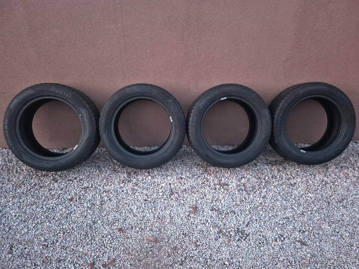Predam zimne pneumatiky Pirelli 235/55 r18 - 2