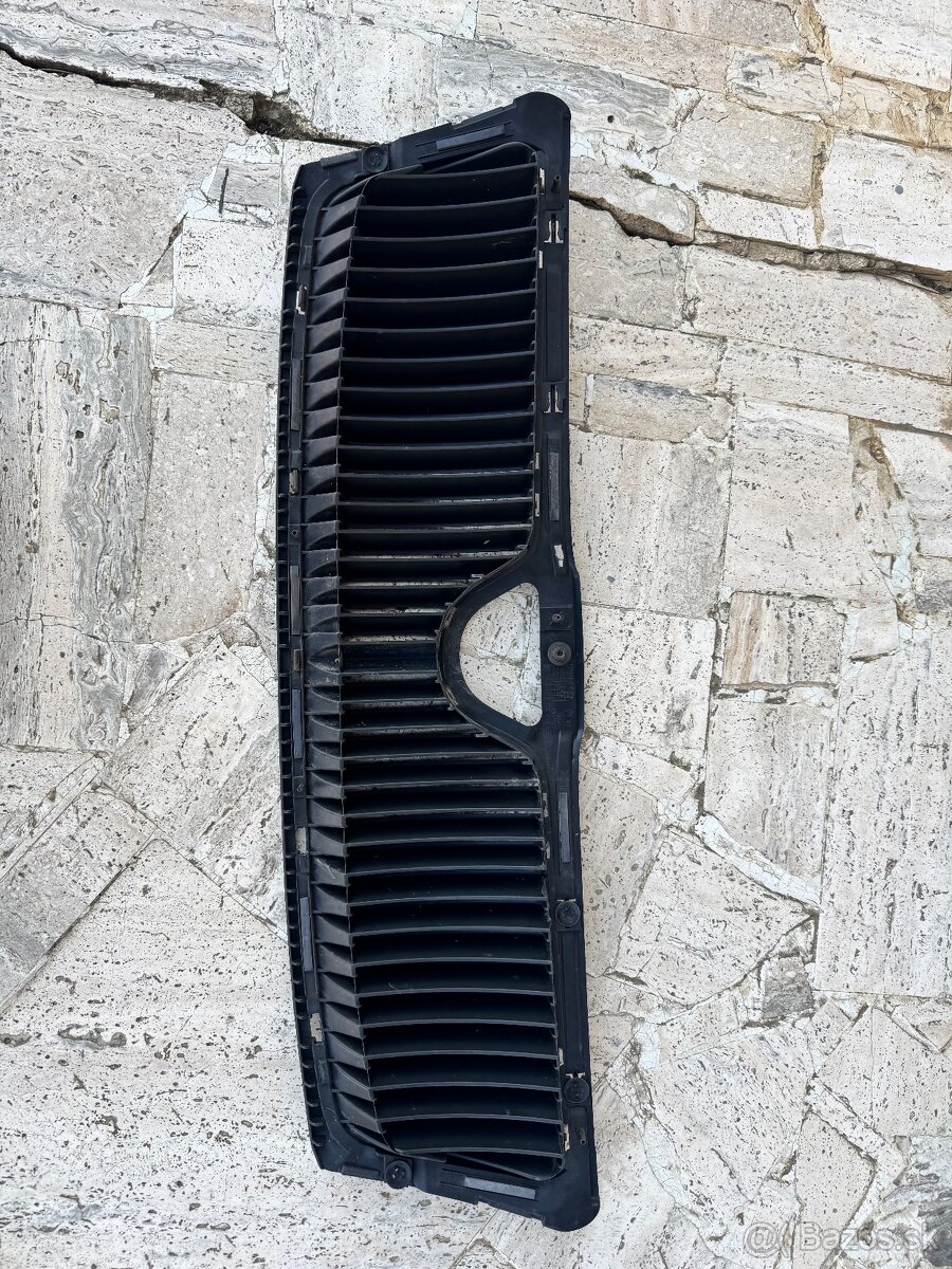 Octavia 2 predná maska - 2