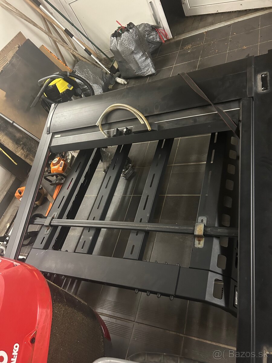 Strešný nosič + roleta - 2