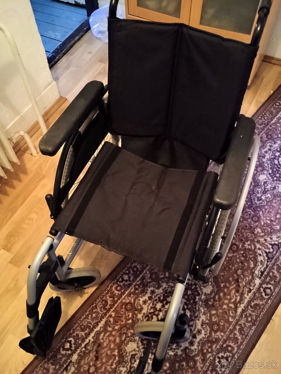 Invalidný vozík - 2