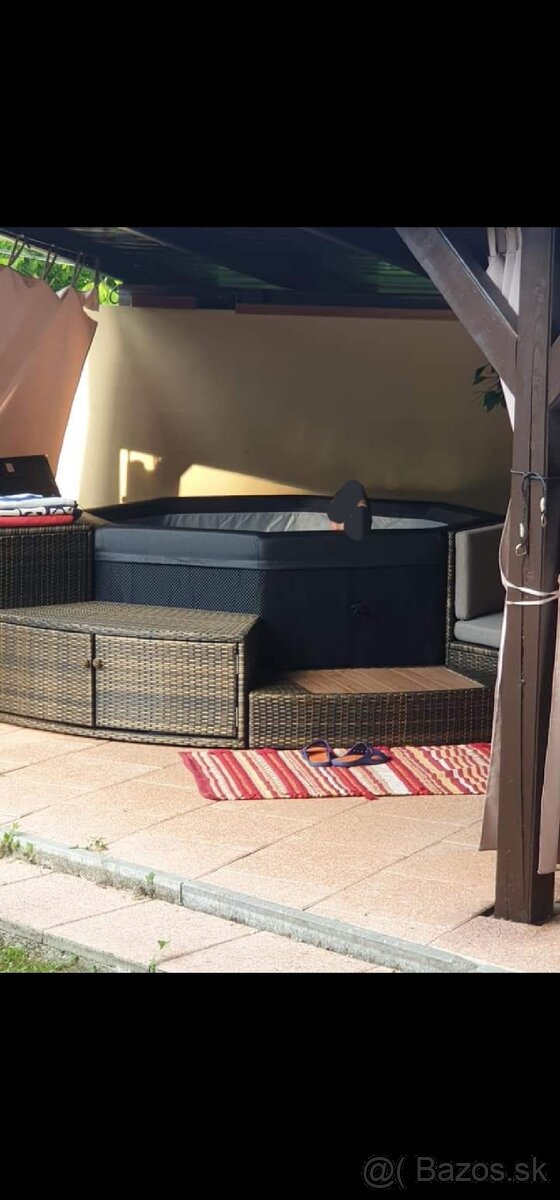 Predám dvojročnú vírivku s nábytkom a krycou plachtou - 2