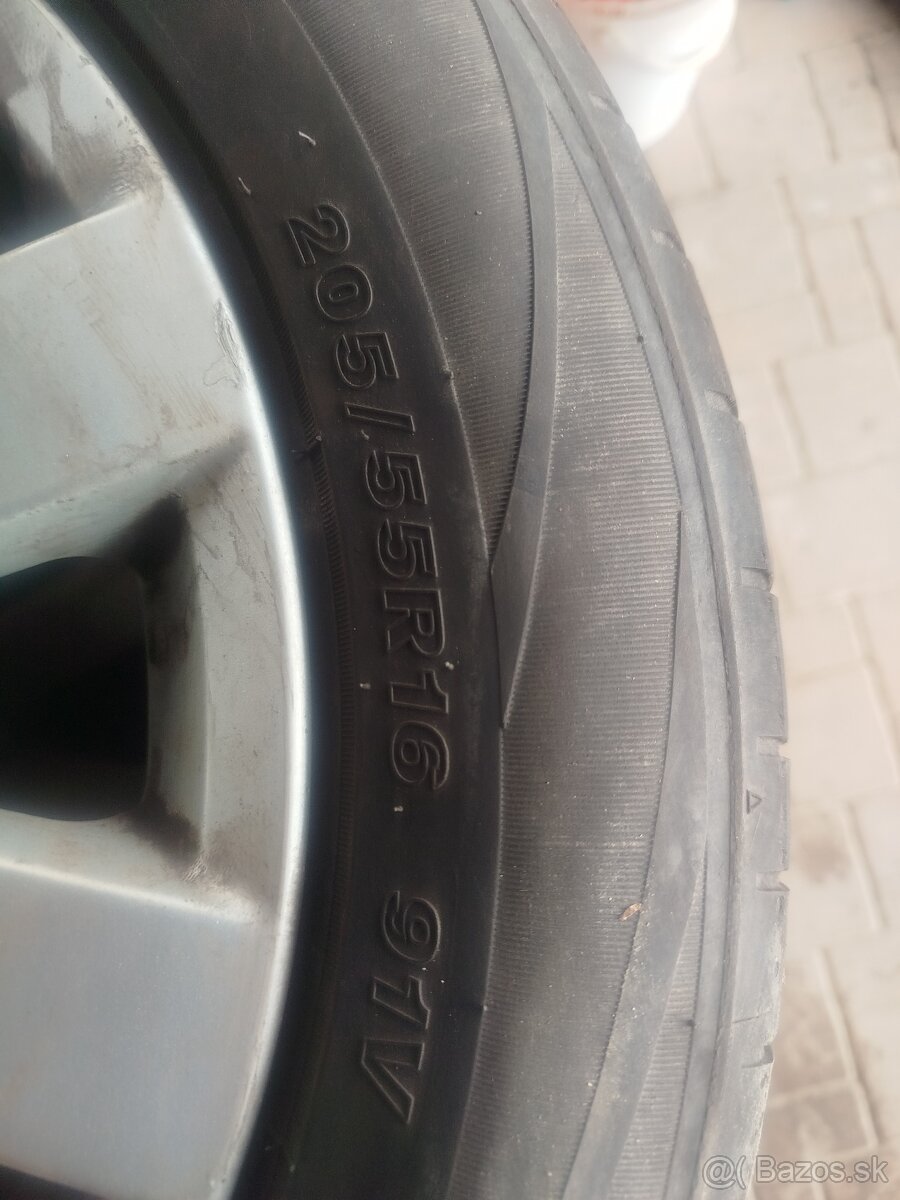 205/55 R16 - 2
