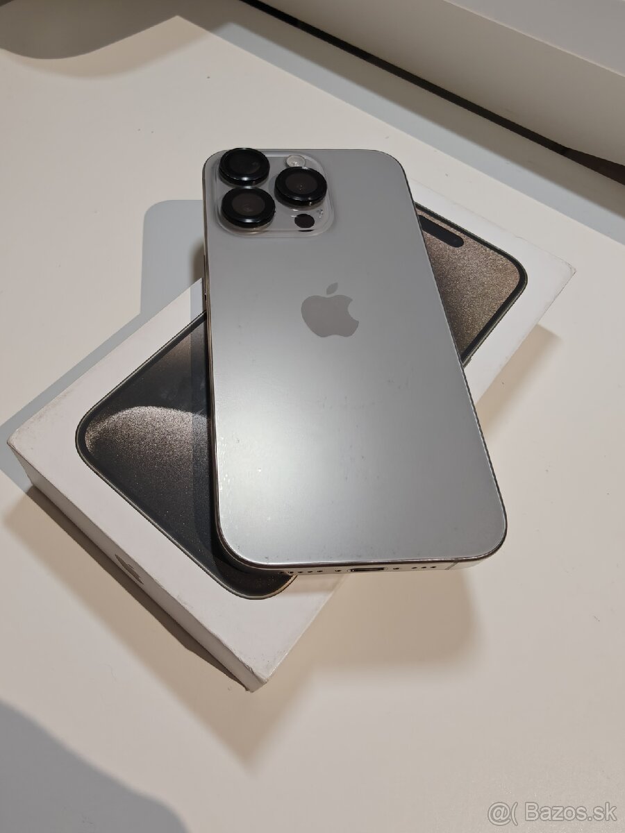 Apple iPhone 15 Pro 128GB - 2