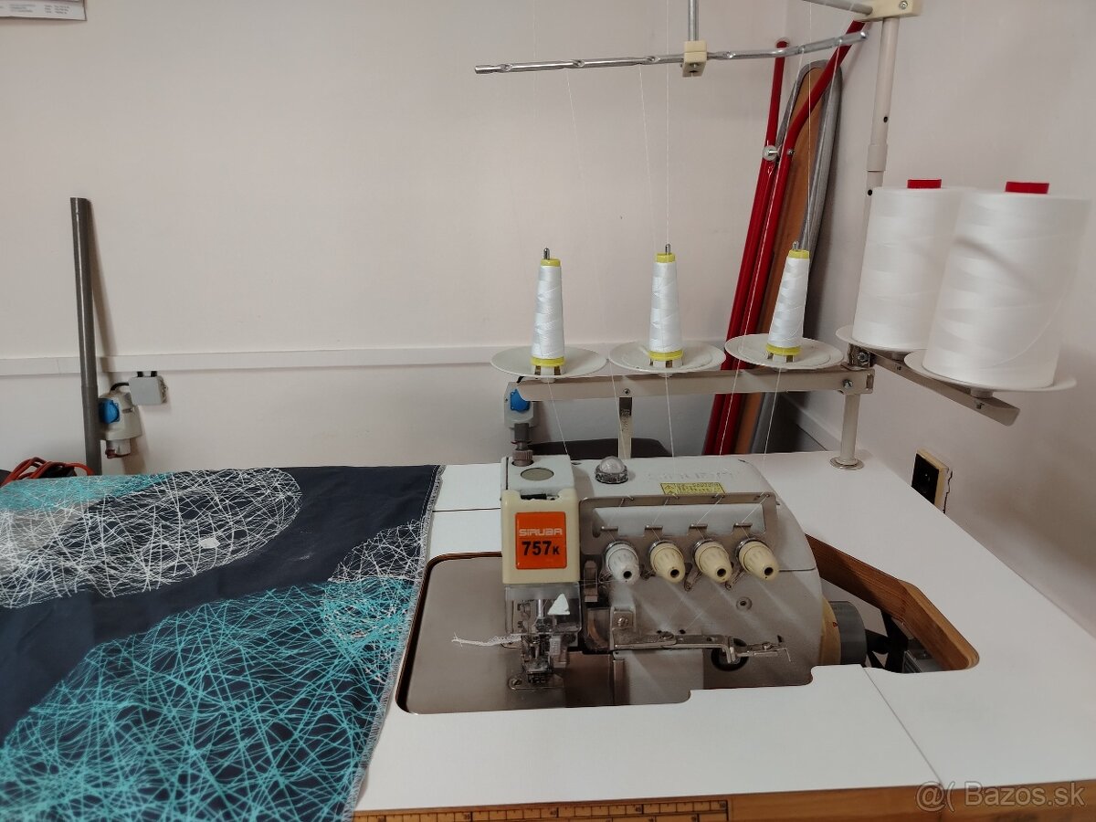 Overlock Siruba 575 - 2