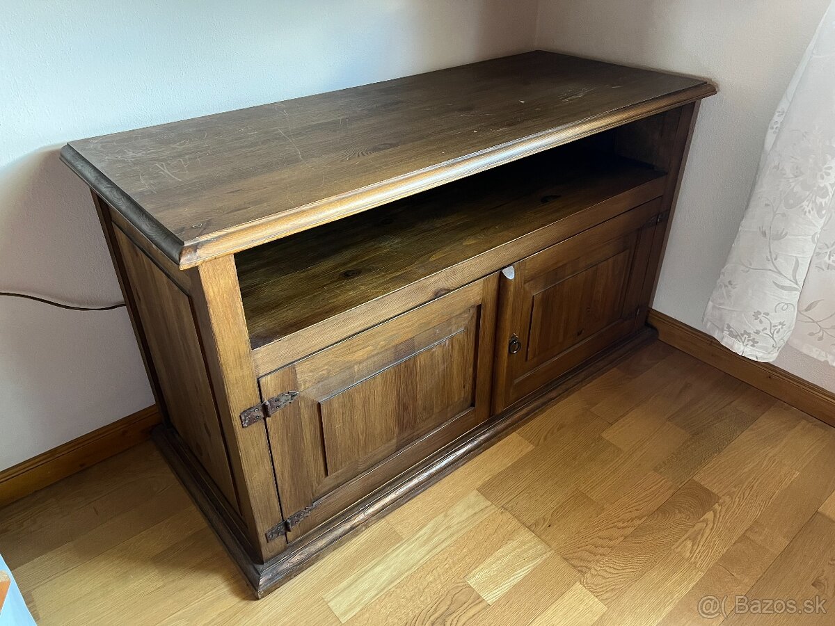 Komoda z masívu - 2