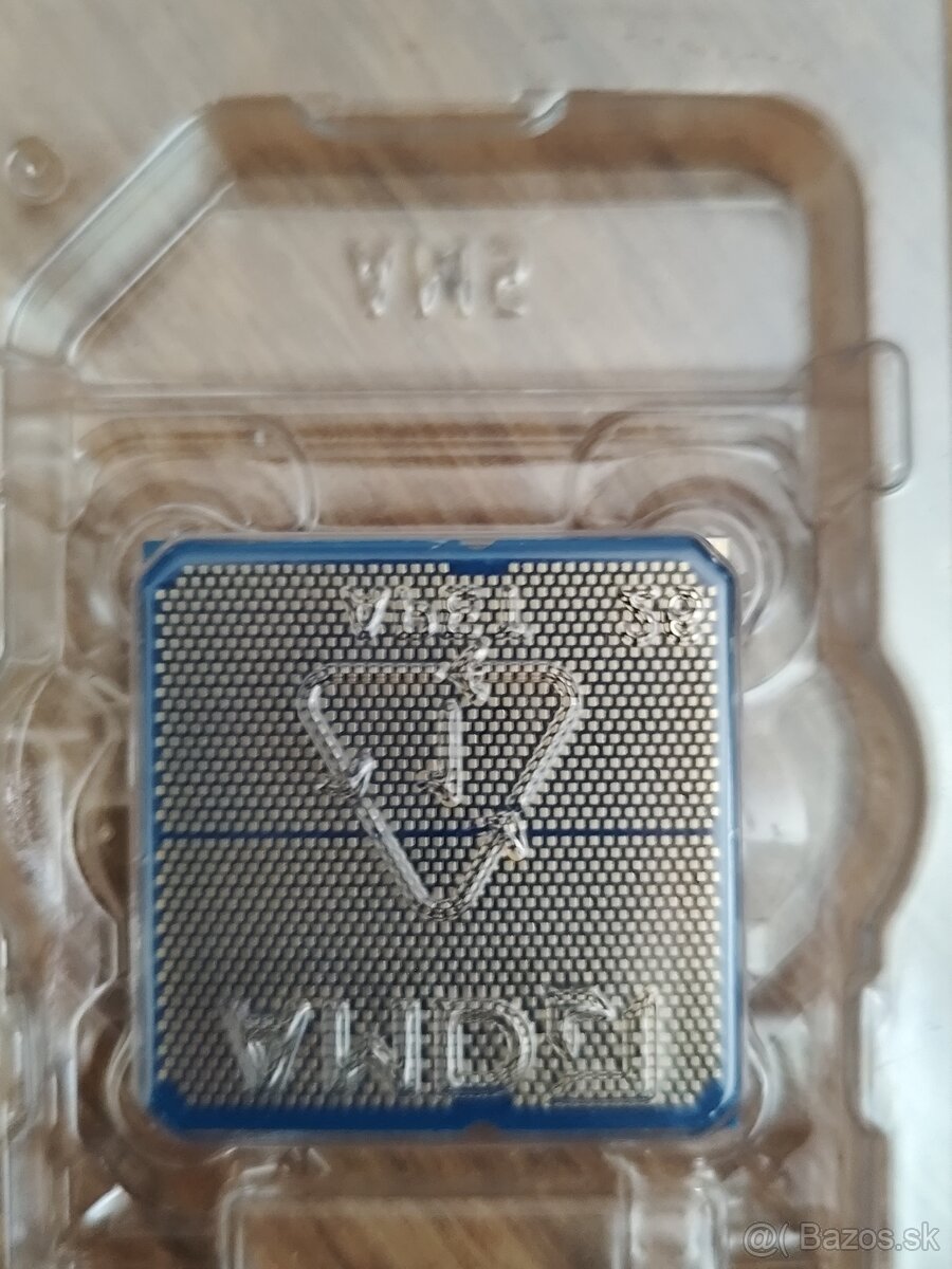 AMD Ryzen 7 7800X3D - 2