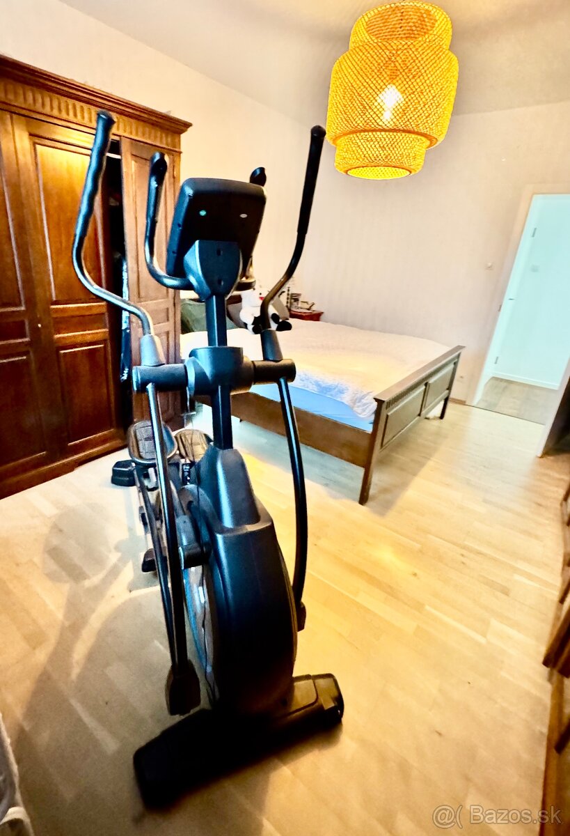 Eliptický trenažér Insportline ET660i II - 2