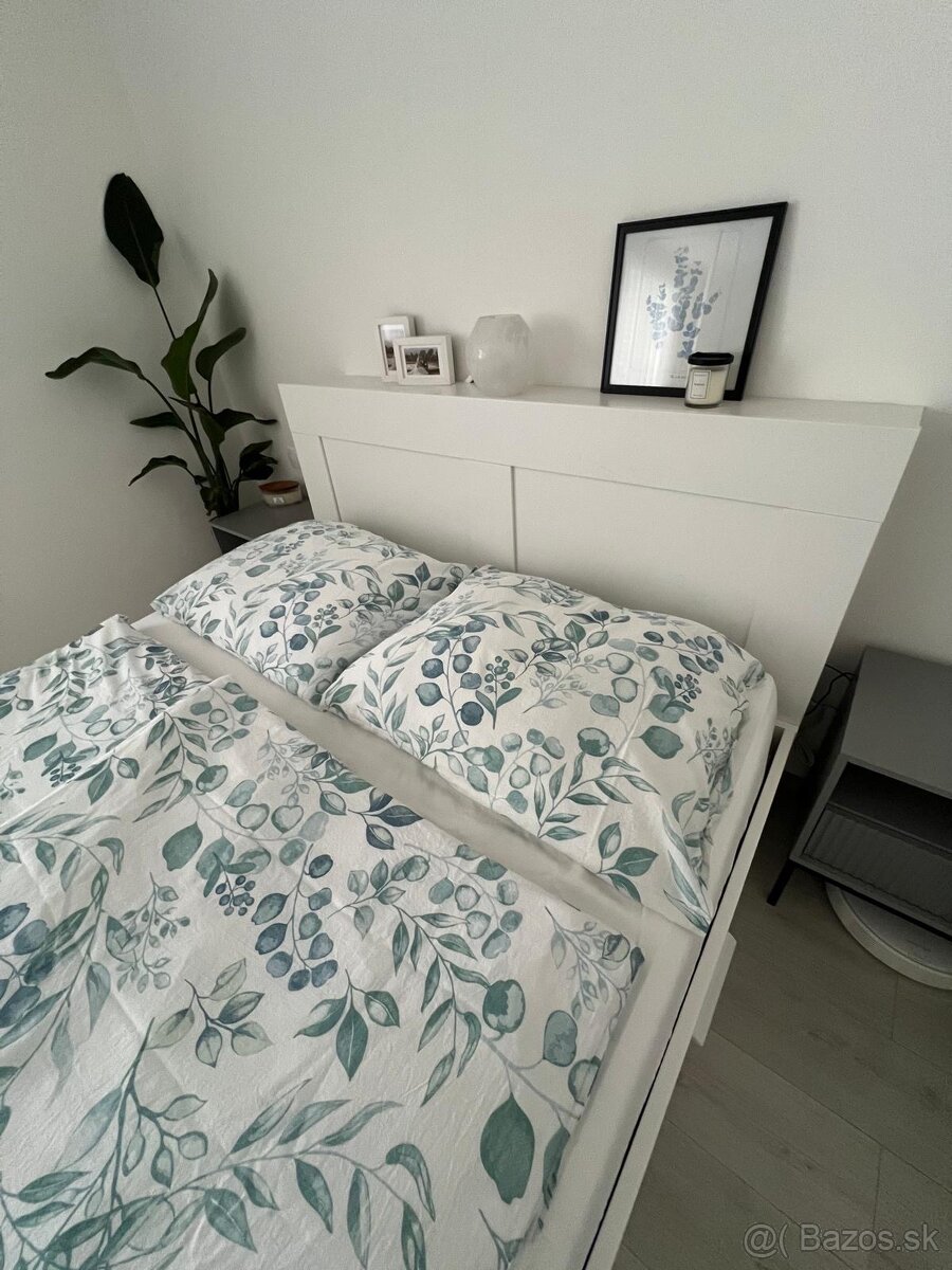 Predám posteľ IKEA BRIMNES 160×200 (pôvodná cena 825€) - 2