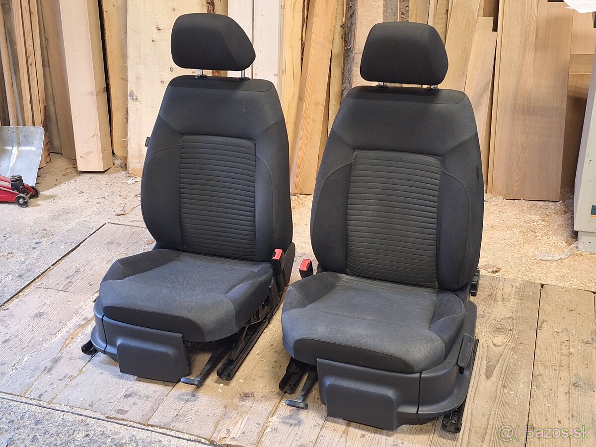 Sedadlá Volkswagen polo 6r - 2