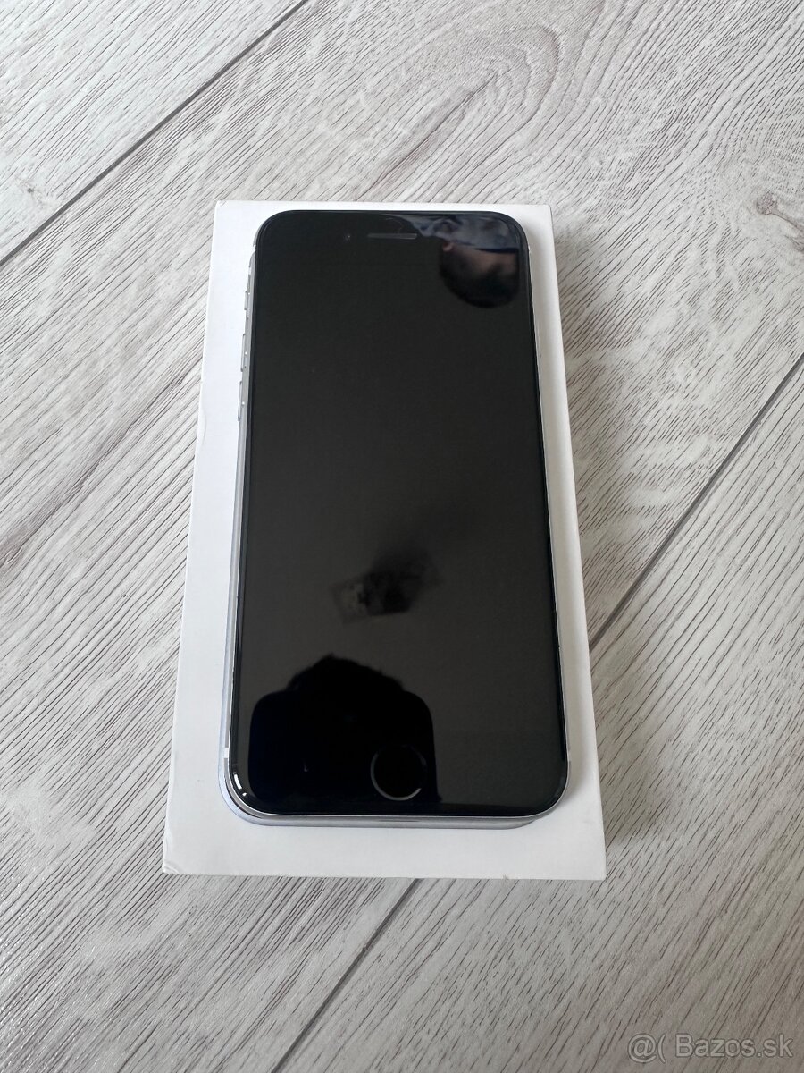 Predám Iphone SE 64gb - 2