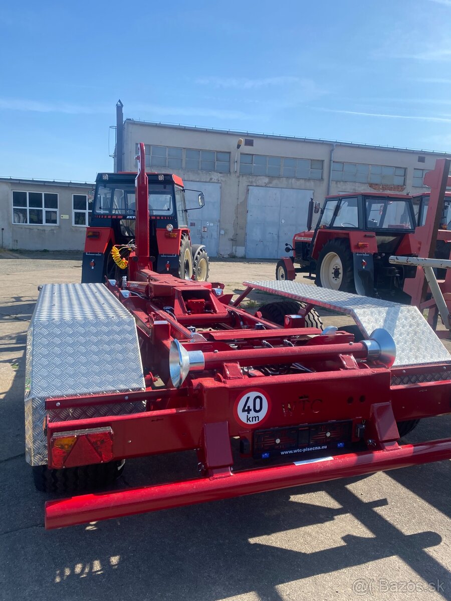 Traktorový nosič kontejnerů Portýr 14.10 - 2