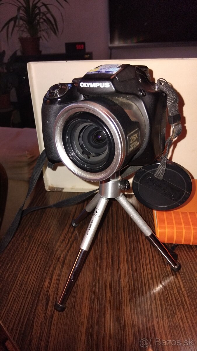 Olympus SP-590UZ - 2