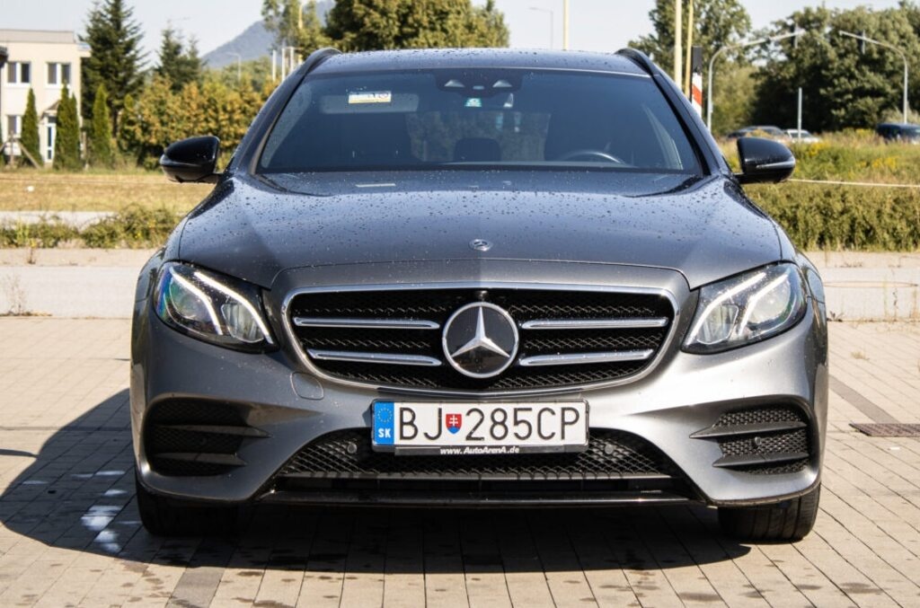 Mercedes Benz E 300 de T Avantgarde (2020) - 2