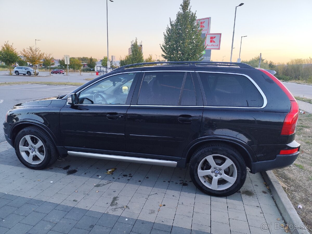 Volvo XC90 - 2