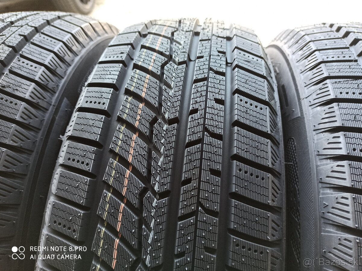 zimne pneu 215/50 R17 - 2