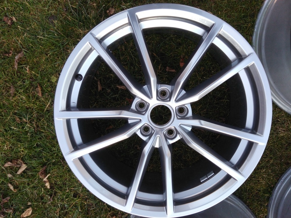 Kované disky Volkswagen R19 Golf 7 R pretoria - 2