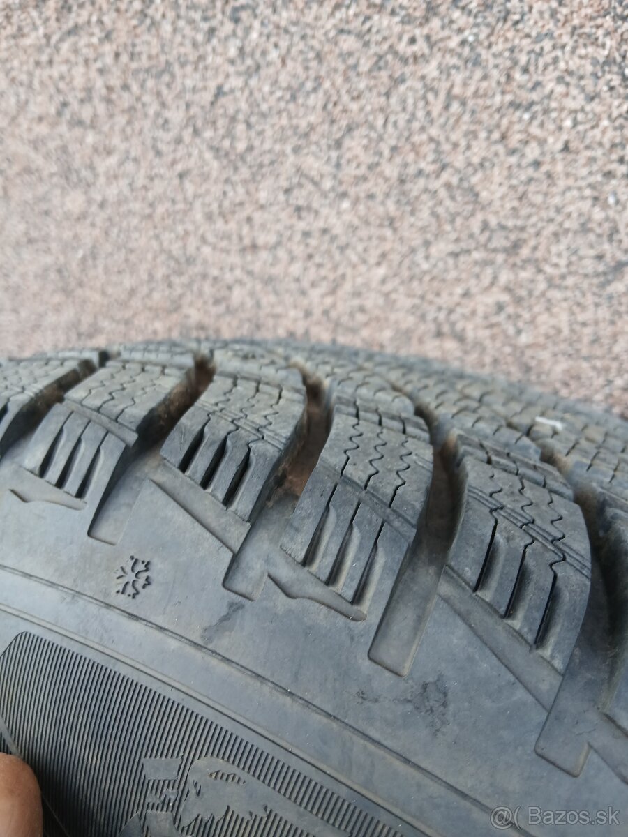 Predam zimne pneu obute 195/65R159 91T GoodYear UltraGrip - 2