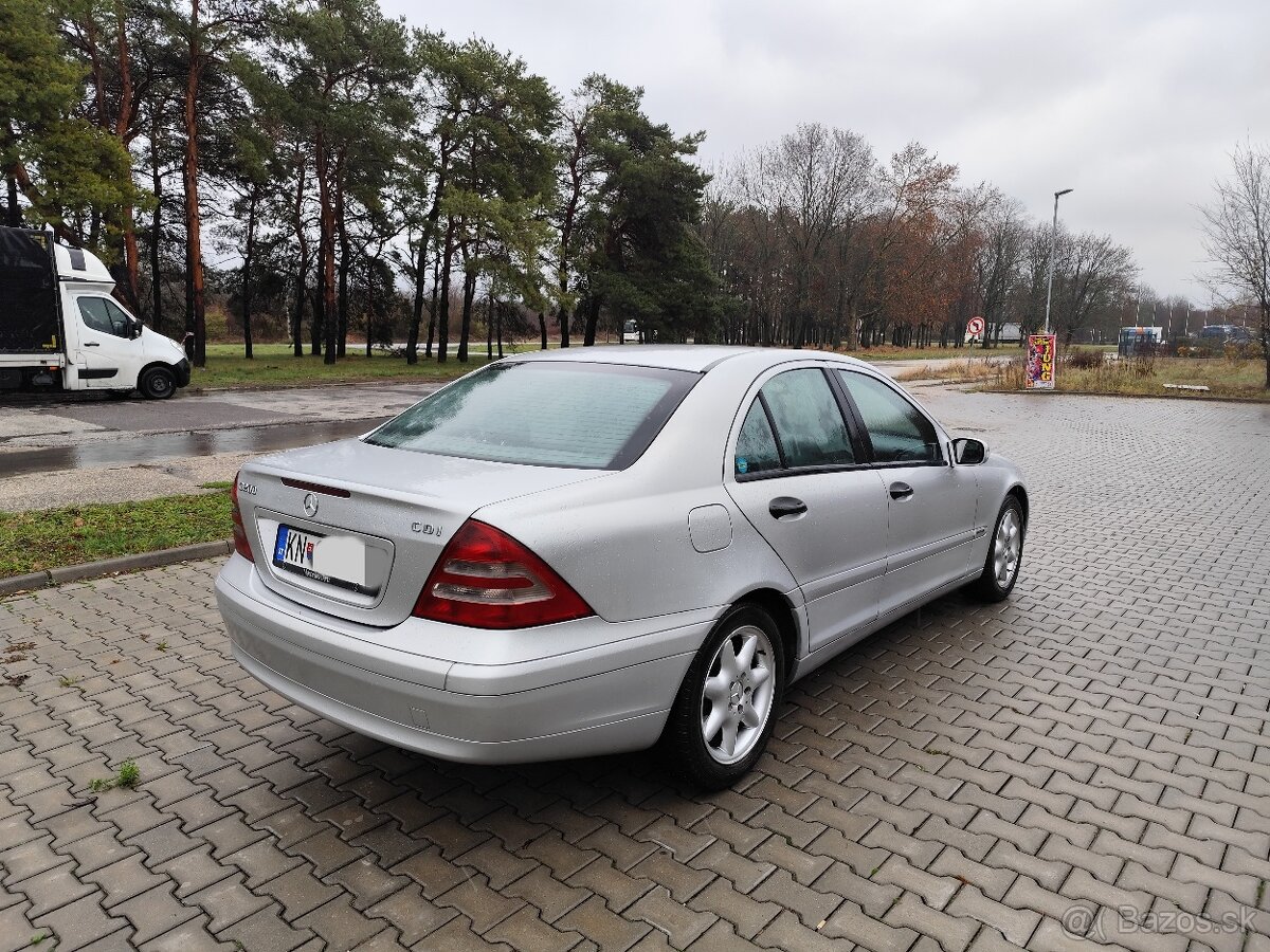 Predám Mercedes W203 C200 Cdi A/T Nová Tk-Ek - 2