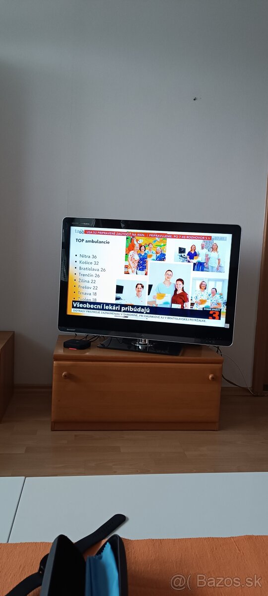 Sharp LC40LE810E - 2