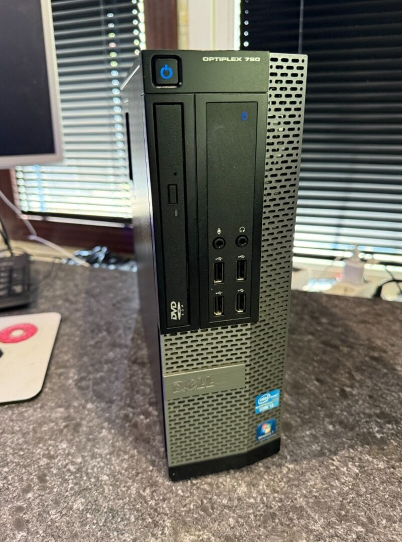 Počítač Dell OptiPlex 790 – i3-2120 / LINUX MX / 4GB / 250HD - 2