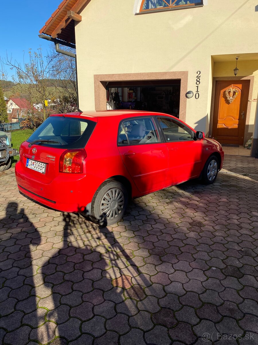Toyota Corola 1,4 D-4D automat - 2
