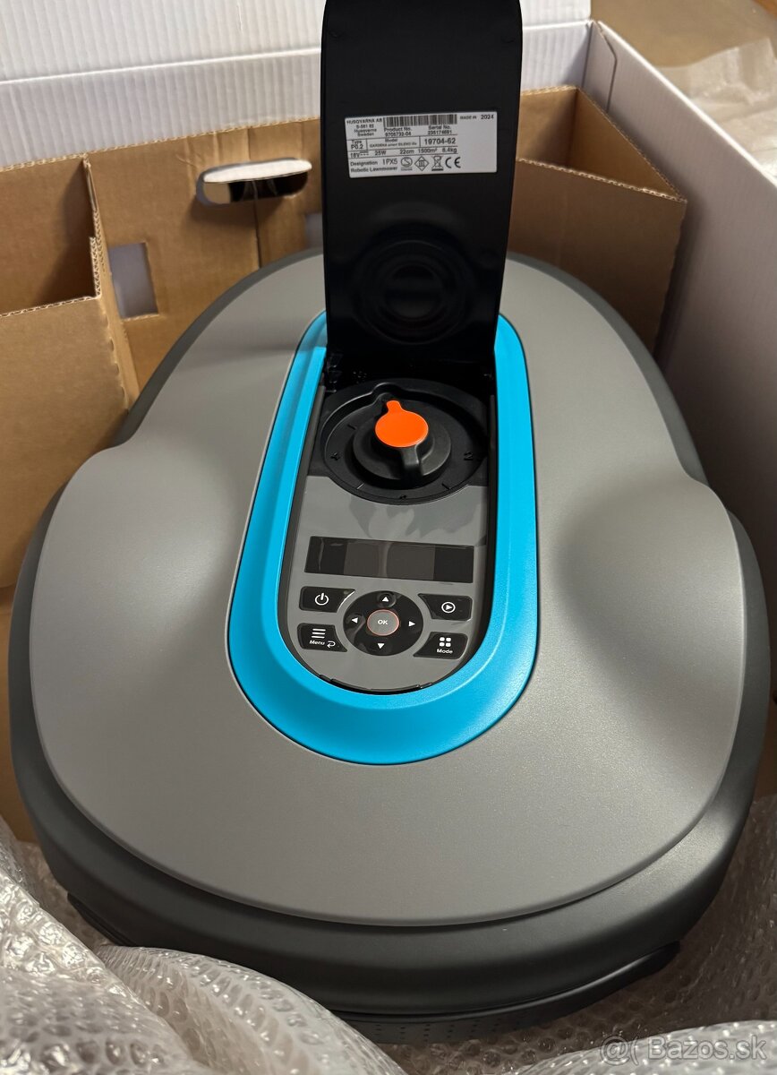 Robotická kosačka Gardena smart SILENO life 1.500 m² - 2