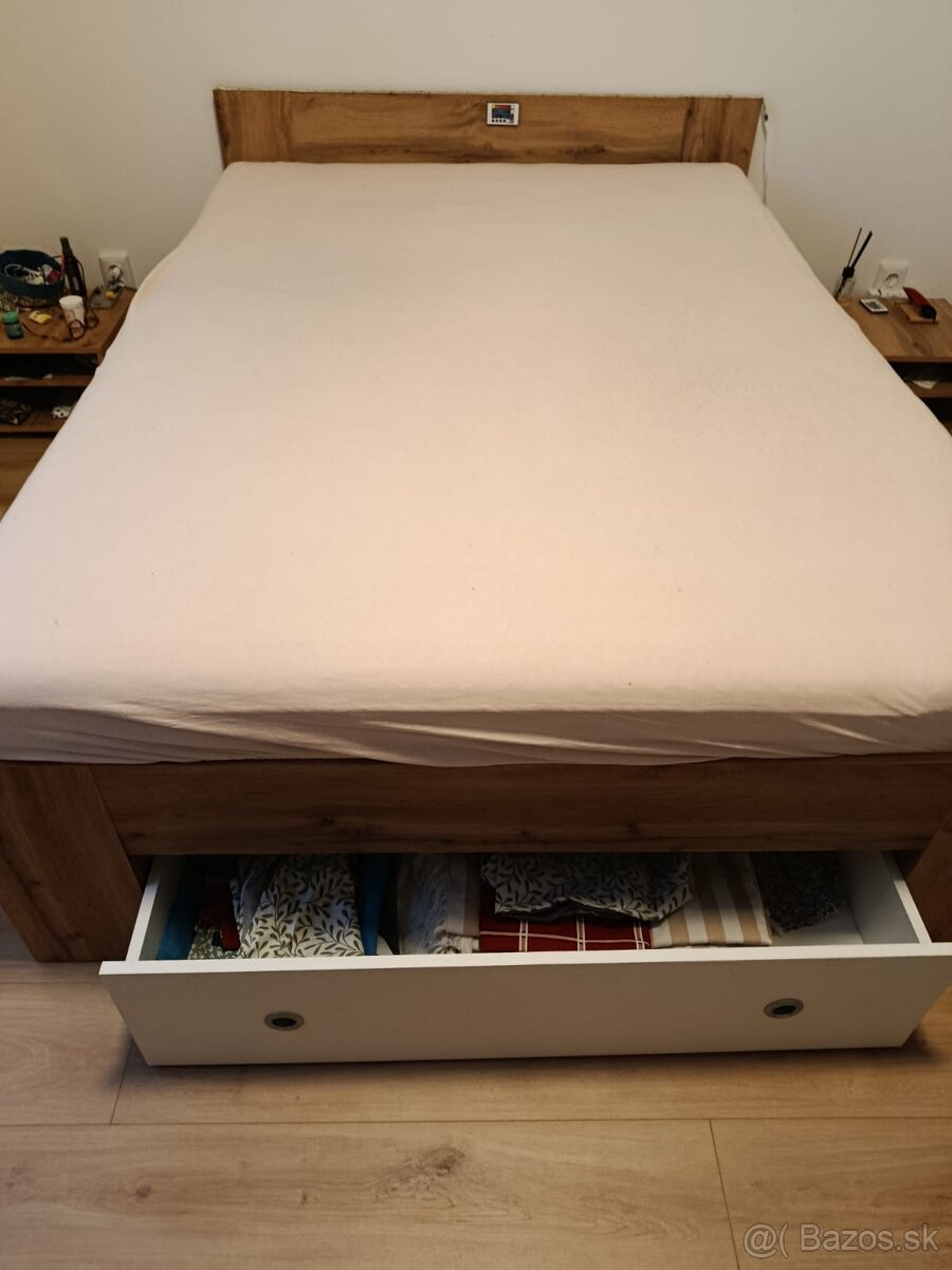 Postel na predaj - 2