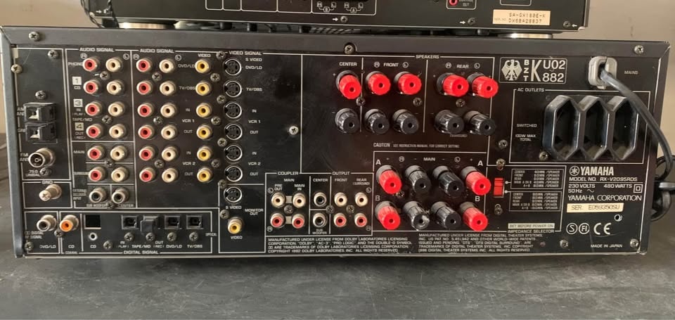 Zosilňovač Yamaha RX-V2095 RDS - 2