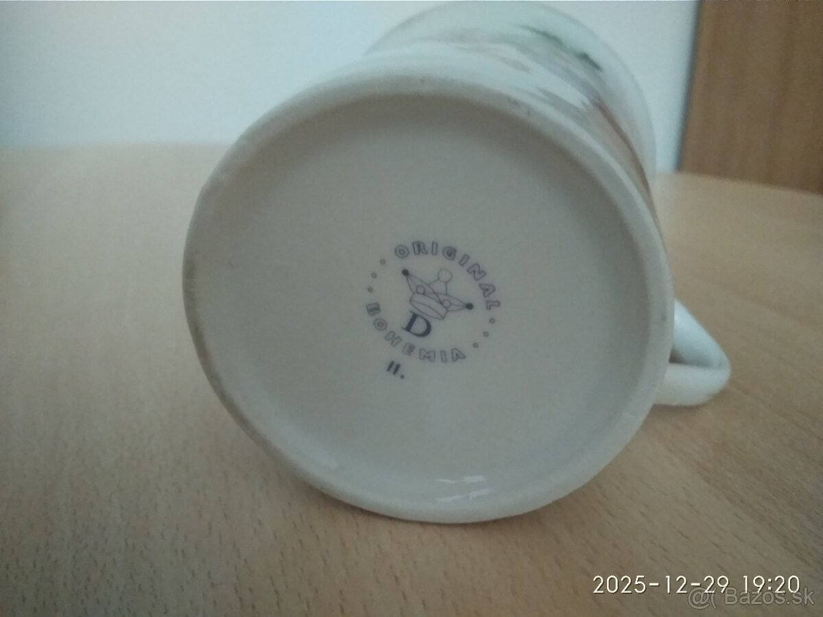 Retro hrnek, značený - 2