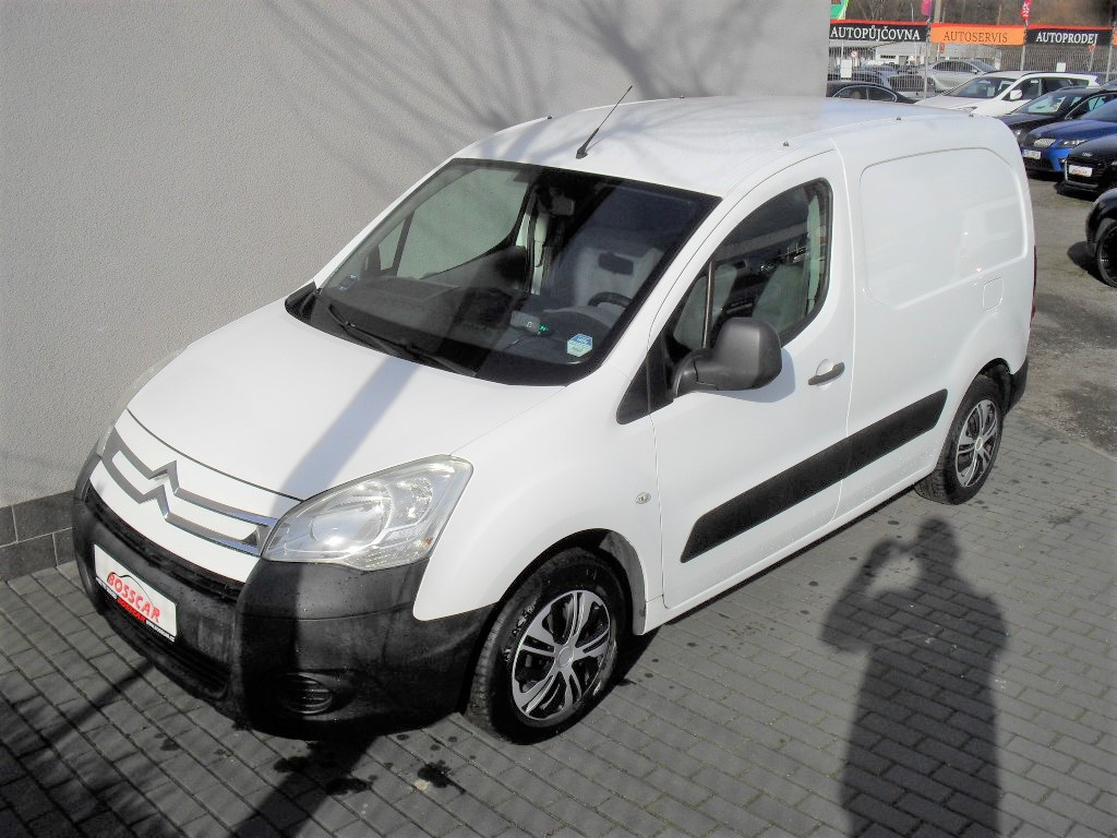 Citroën Berlingo 1,6 HDi Tažné PDC 139.000Kč - 2
