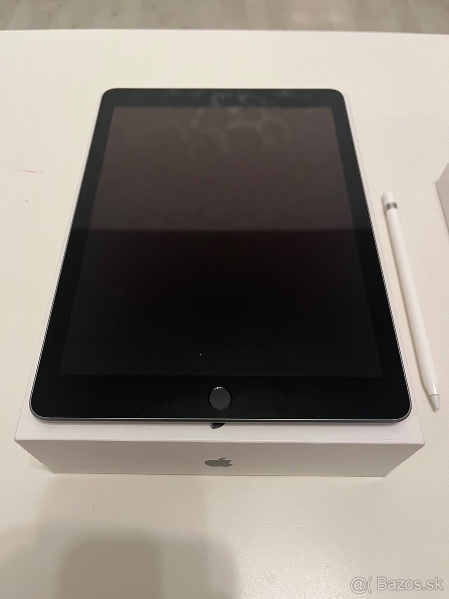 Apple iPad 6th 128GB + Apple pencil - 2