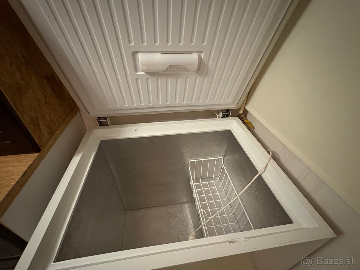 predám truhlicovú mrazničku - 2