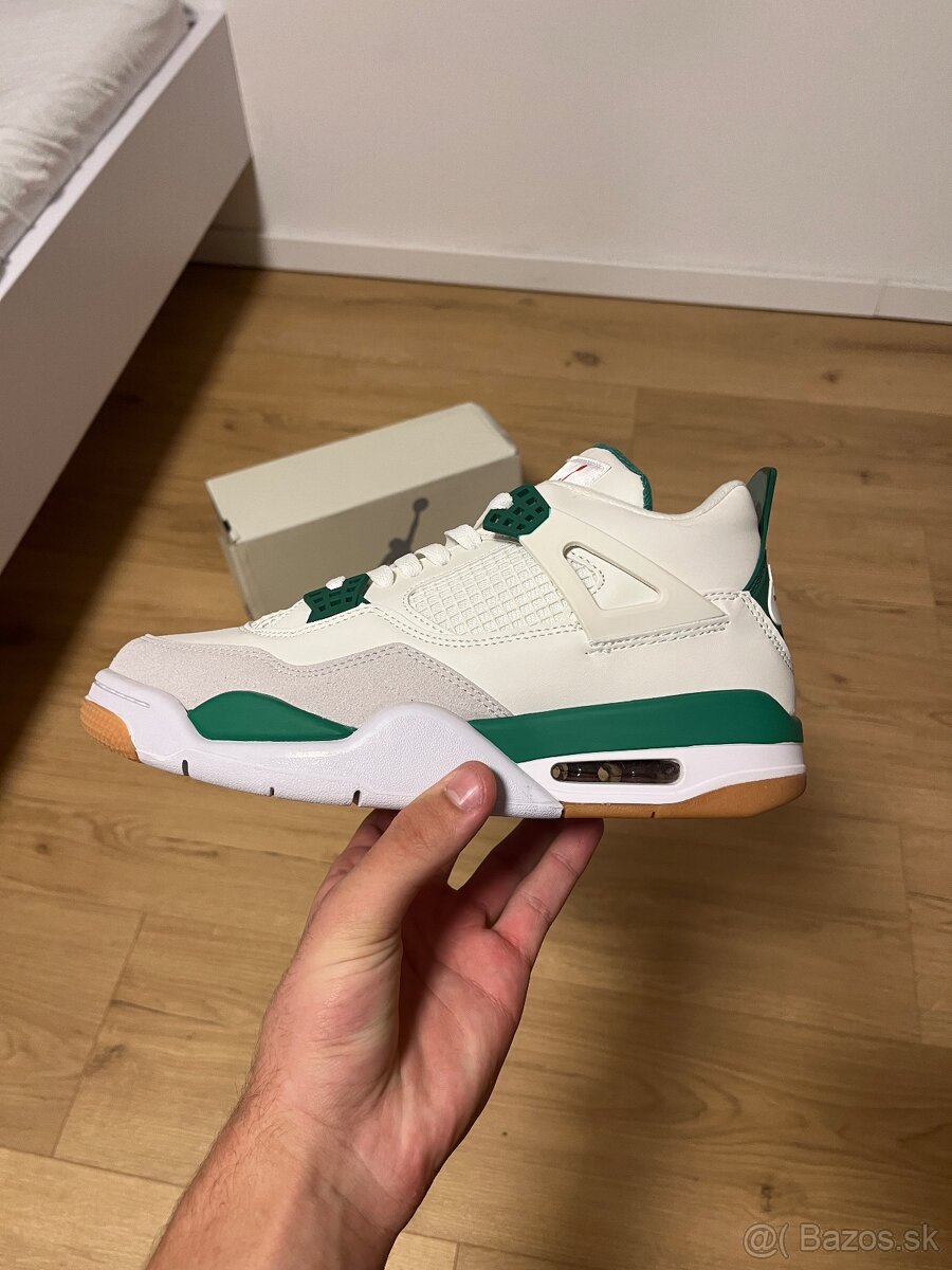 Jordan 4 Sb pine green - 2