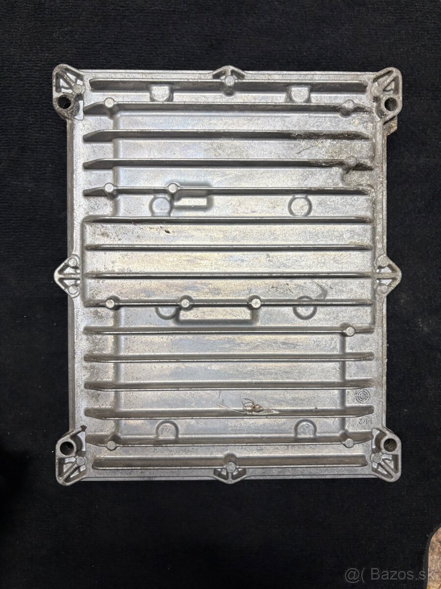 Riadiaca jednotka motora Audi a6c7 CRTE - 2