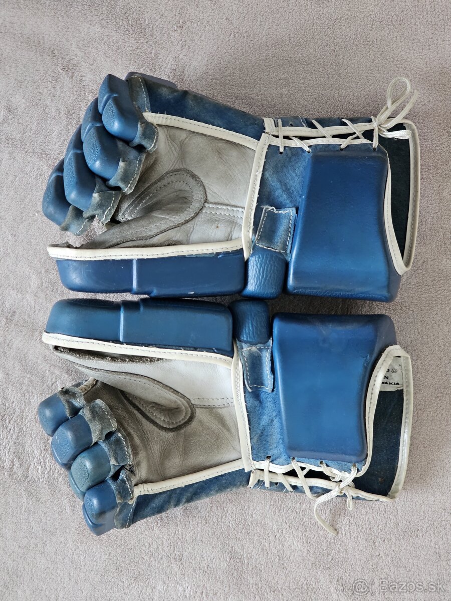 Hokejové rukavice - 2