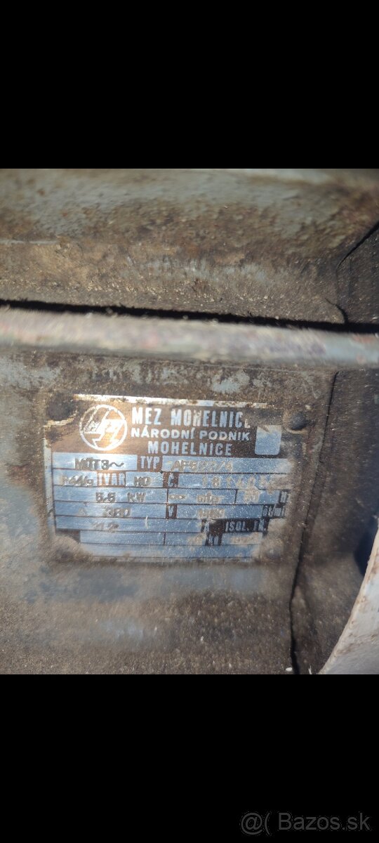 Štiepačka dreva - 2